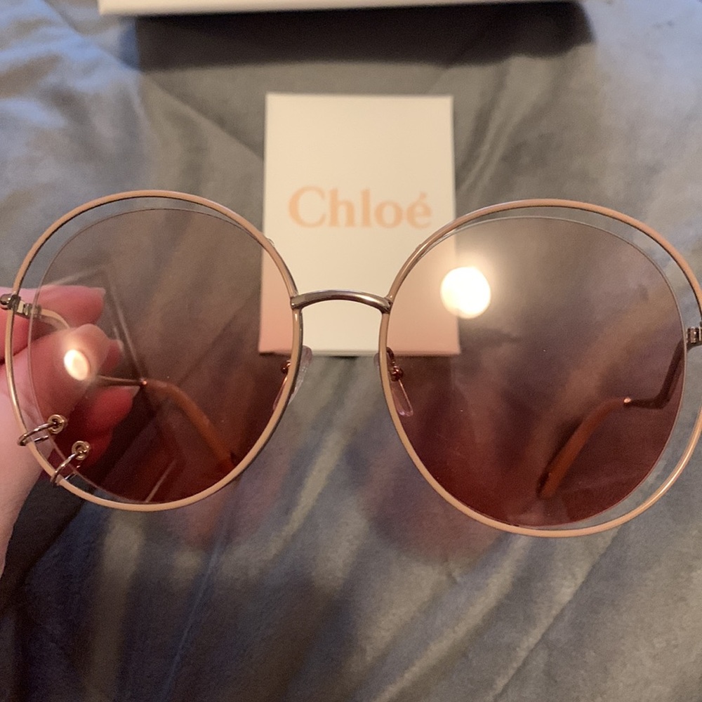 NWT Chloé Rose Gold Round Sunglasses with Case, Box and Lens Wipe